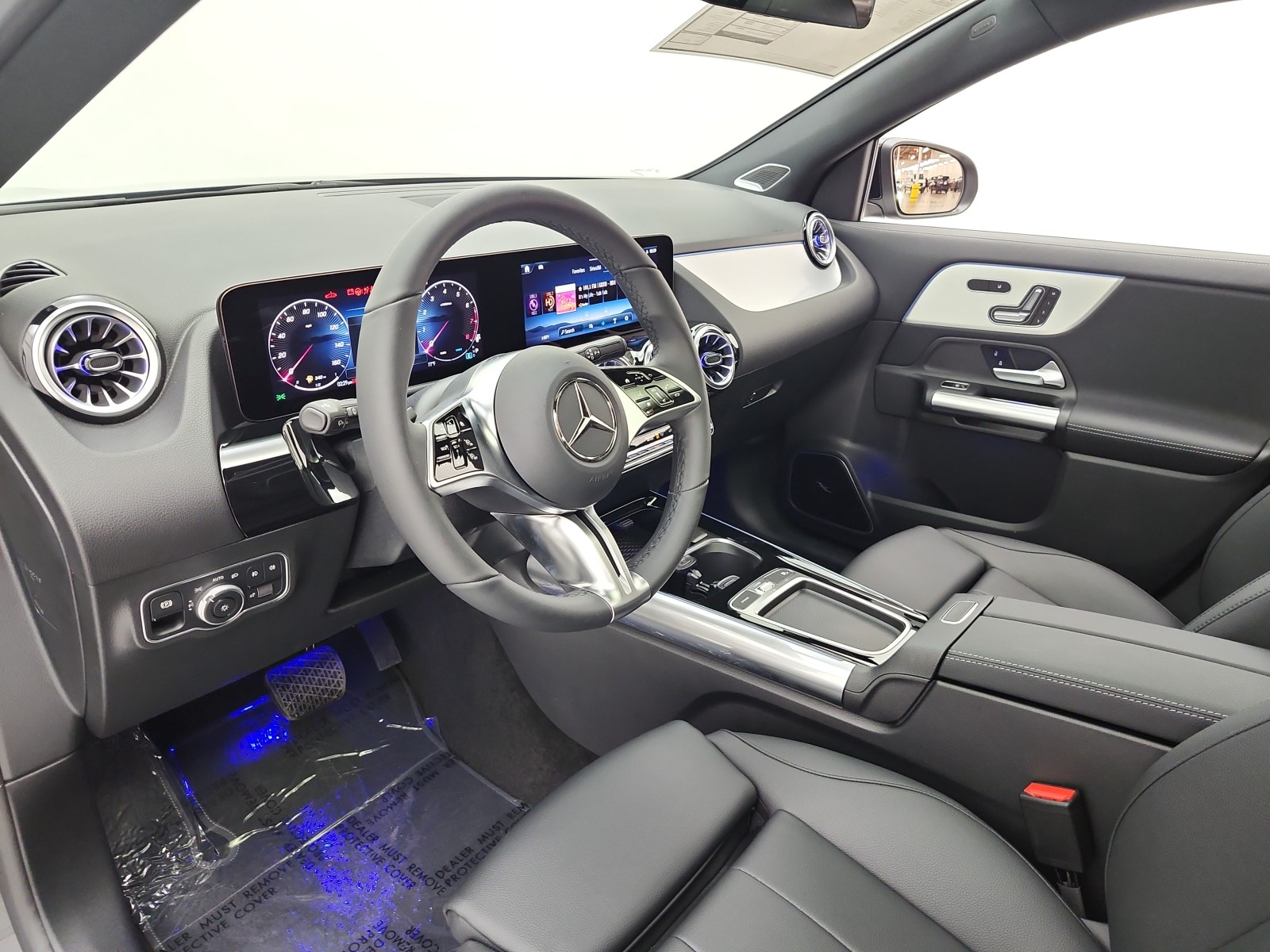 New 2026 Night Black Mercedes-Benz GLA 250 SUV image 10