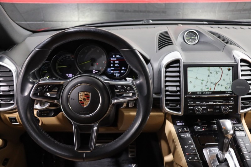 2016 Porsche Cayenne S E-Hybrid 4dr Suv in ,