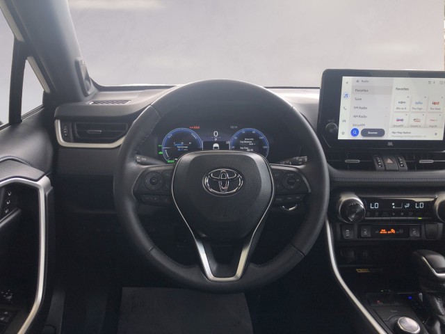 2024 Toyota RAV4 Hybrid XSE 12