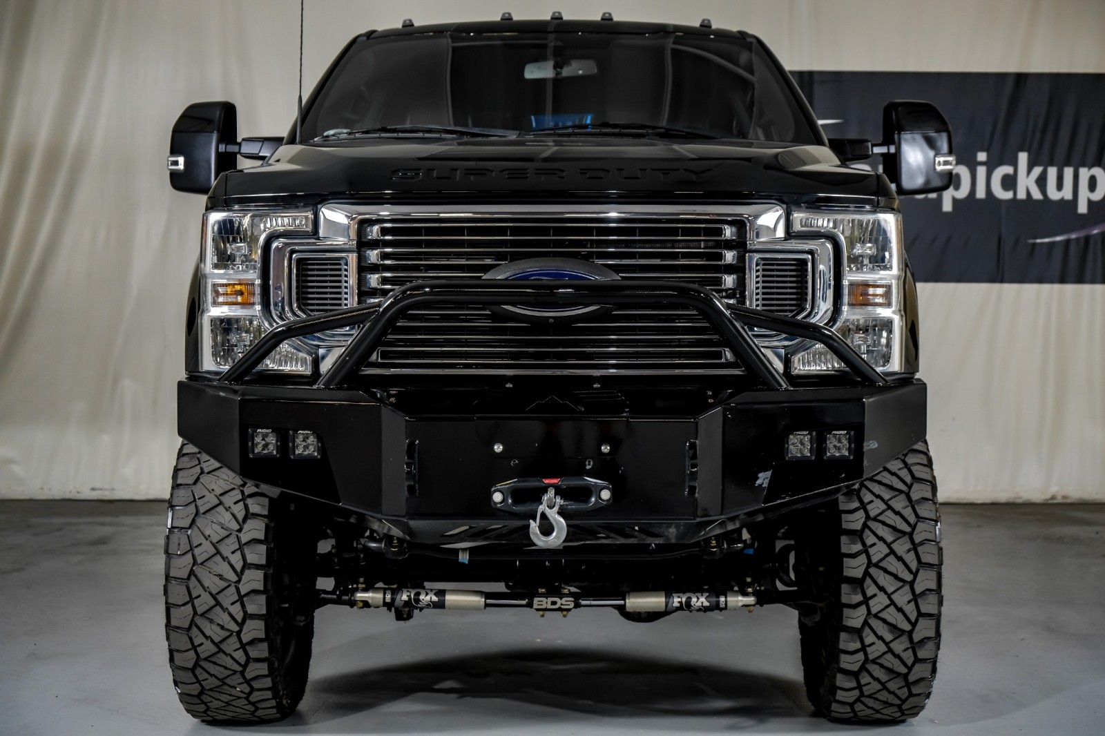 2022 Ford F-350 Lariat 3