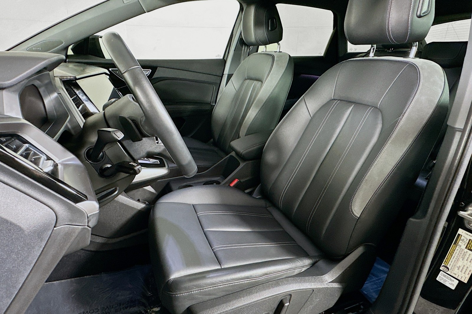 Used 2023 Mythos Black Metallic Audi Premium Plus image 18