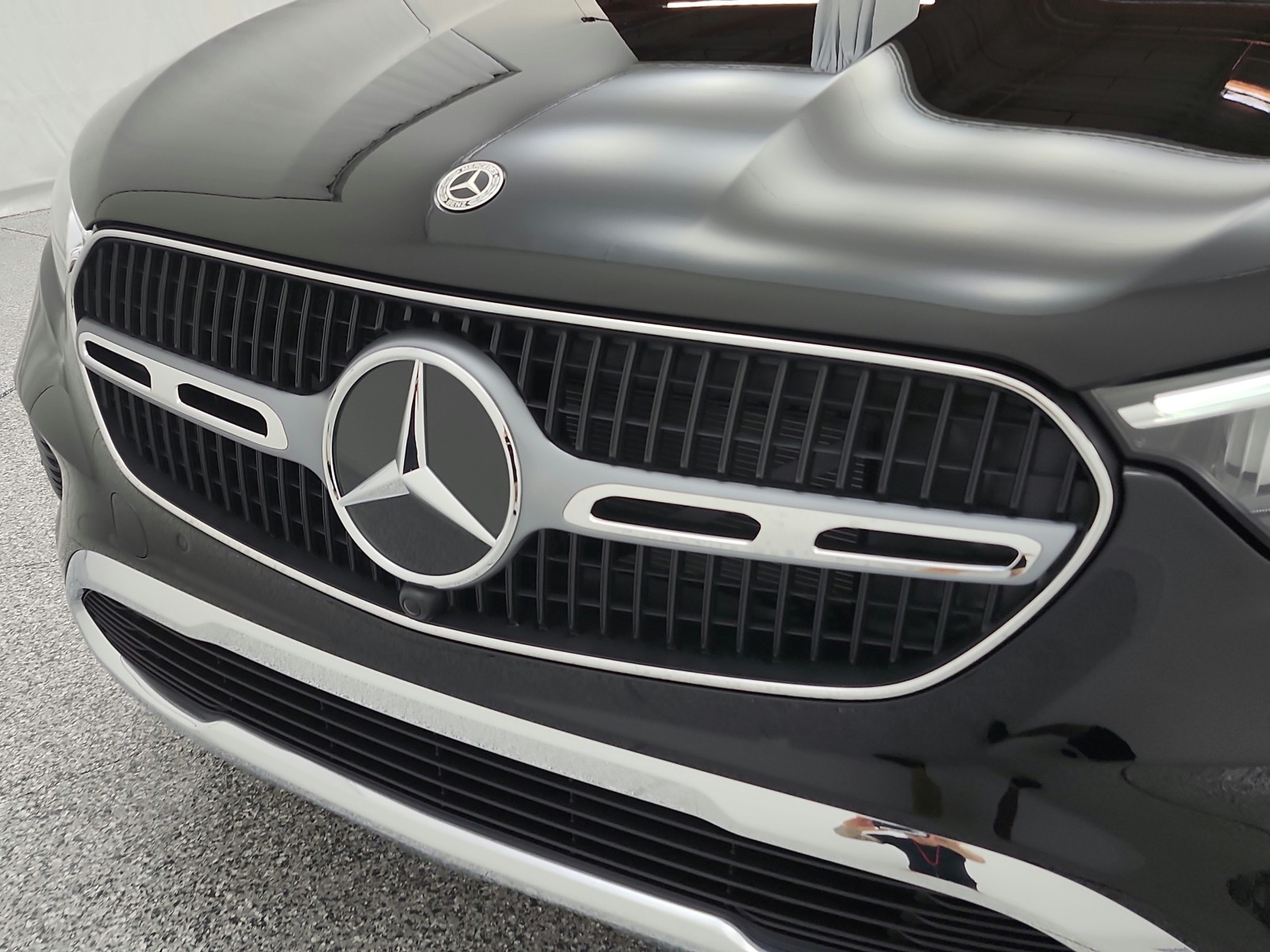 New 2026 Black Mercedes-Benz GLC 300 image 13