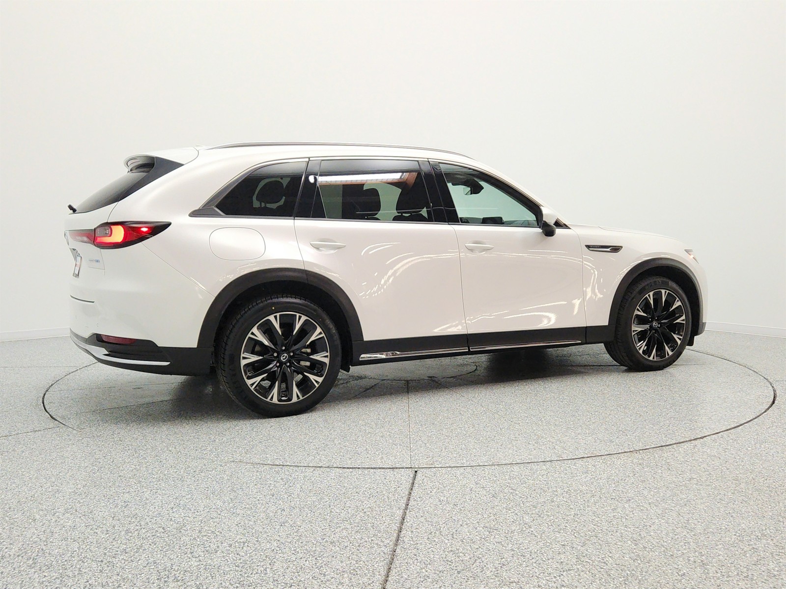 Used 2024 Rhodium White Premium Mazda Premium AWD image 5