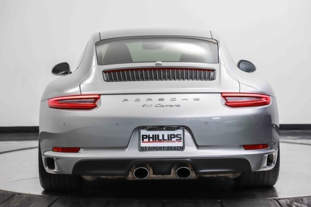 2017 Porsche 911 Carrera 4