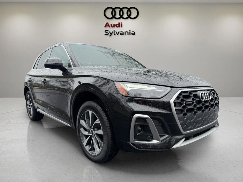 Black 2023 Audi Q5 quattro Premium S Line 45 TFSI SUV / Crossover All-Wheel Drive Automatic