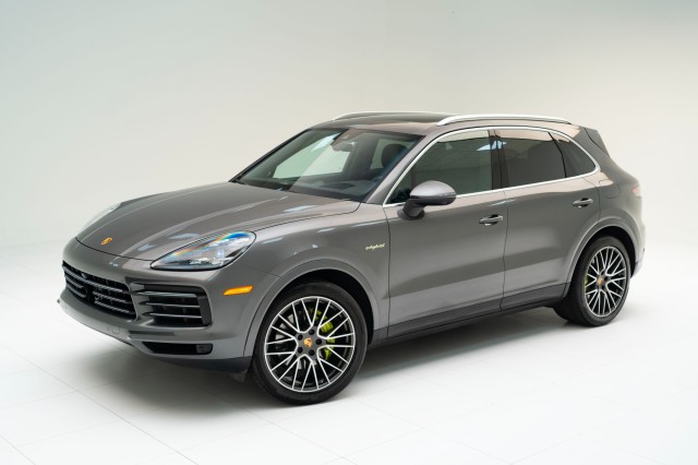2022  Cayenne E-Hybrid in , 