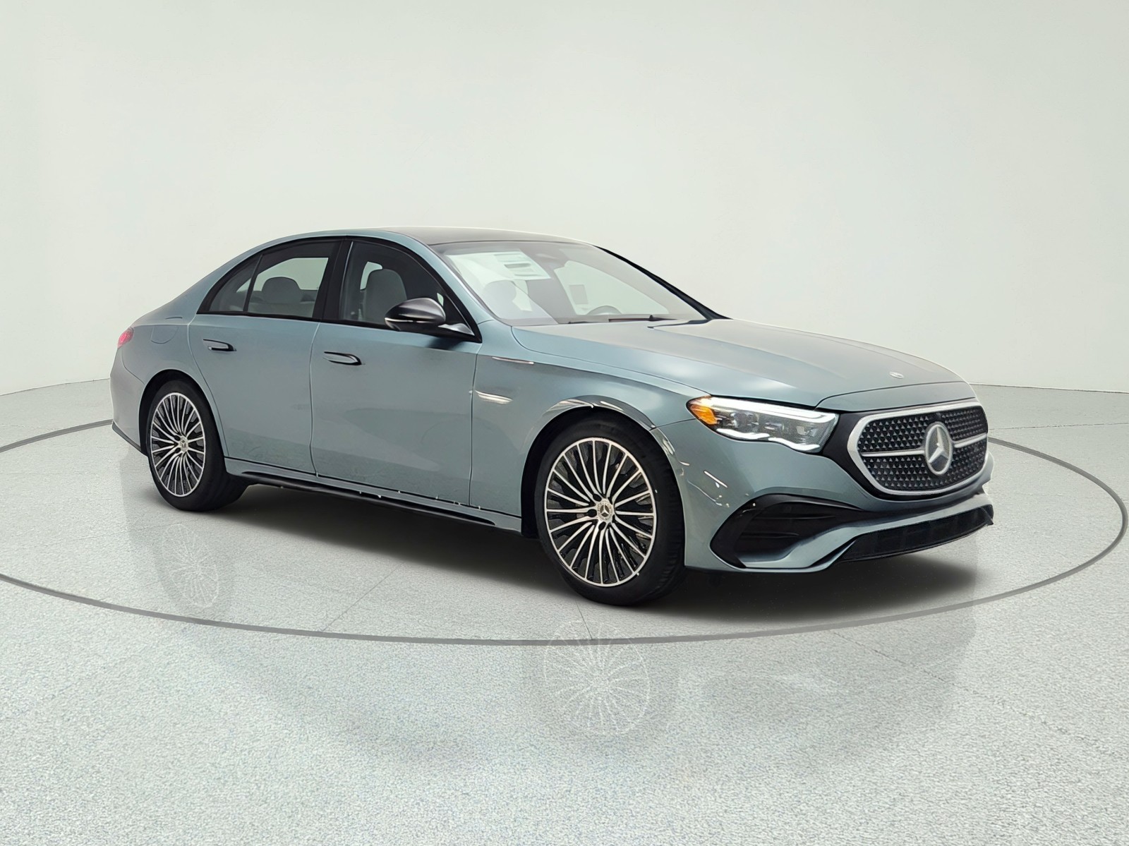 New 2027 Verde Silver Metallic Mercedes-Benz E 350 RWD Sedan image 3