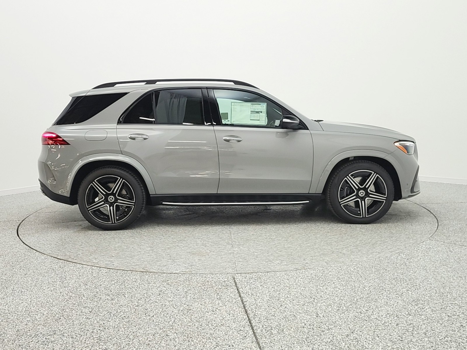 New 2026 MANUFAKTUR Alpine Grey Mercedes-Benz GLE 450 image 4