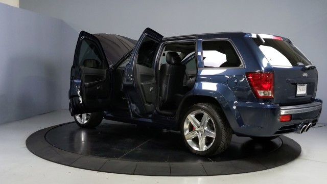 2010 Jeep Grand Cherokee SRT-8 13