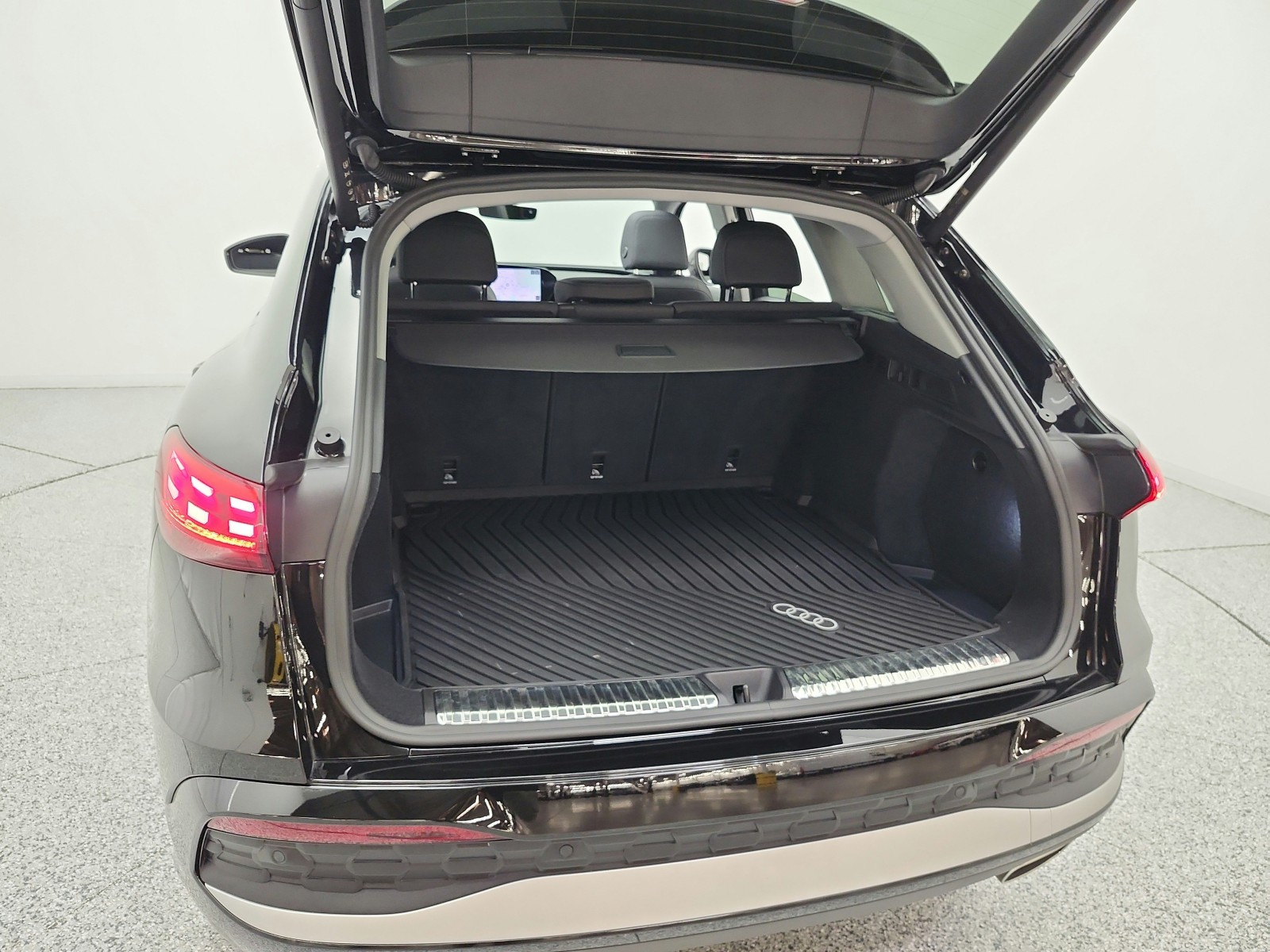 Used 2025 Mythos Black Metallic Audi Premium Plus image 21
