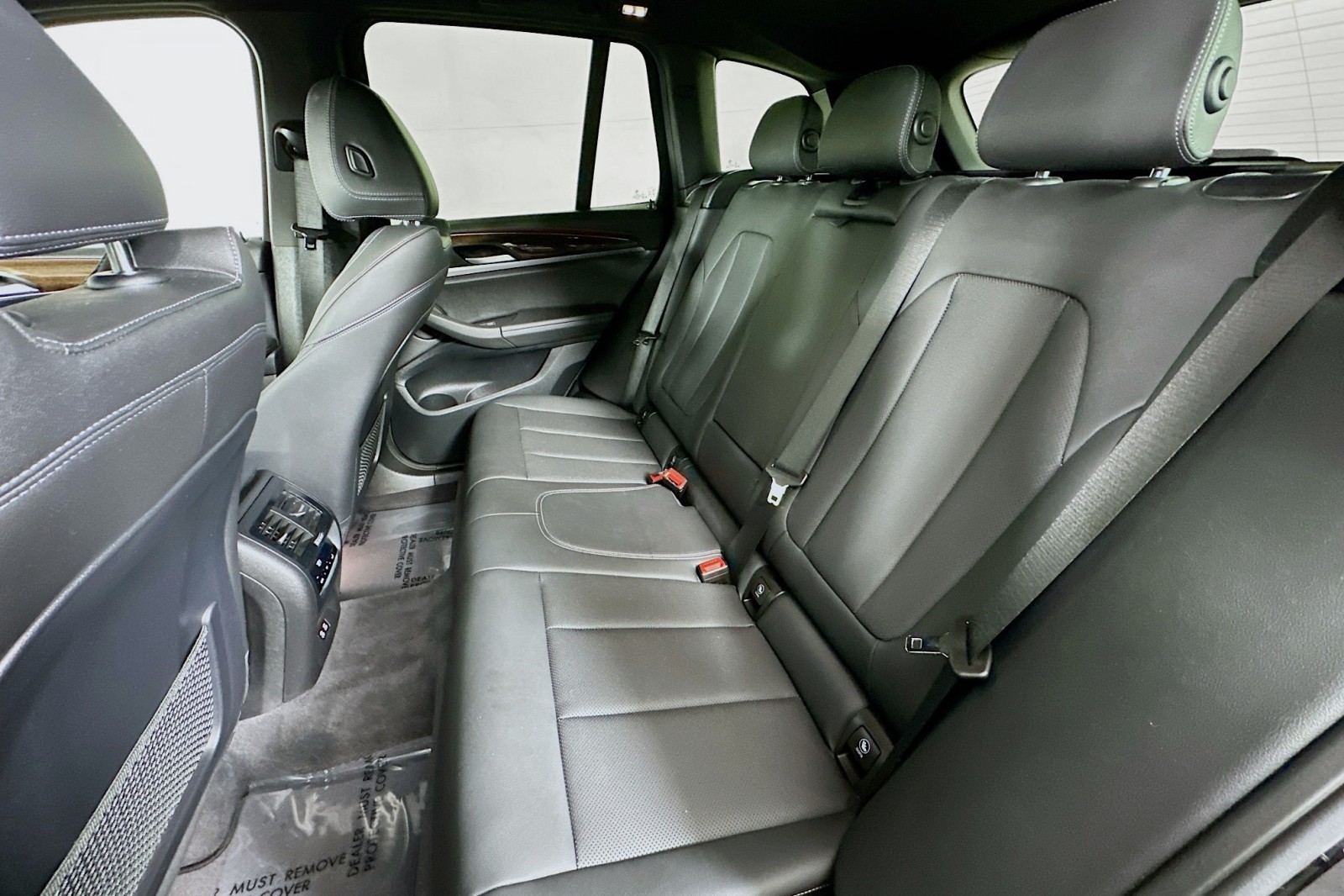 Used 2024 Jet Black BMW sDrive30i image 9