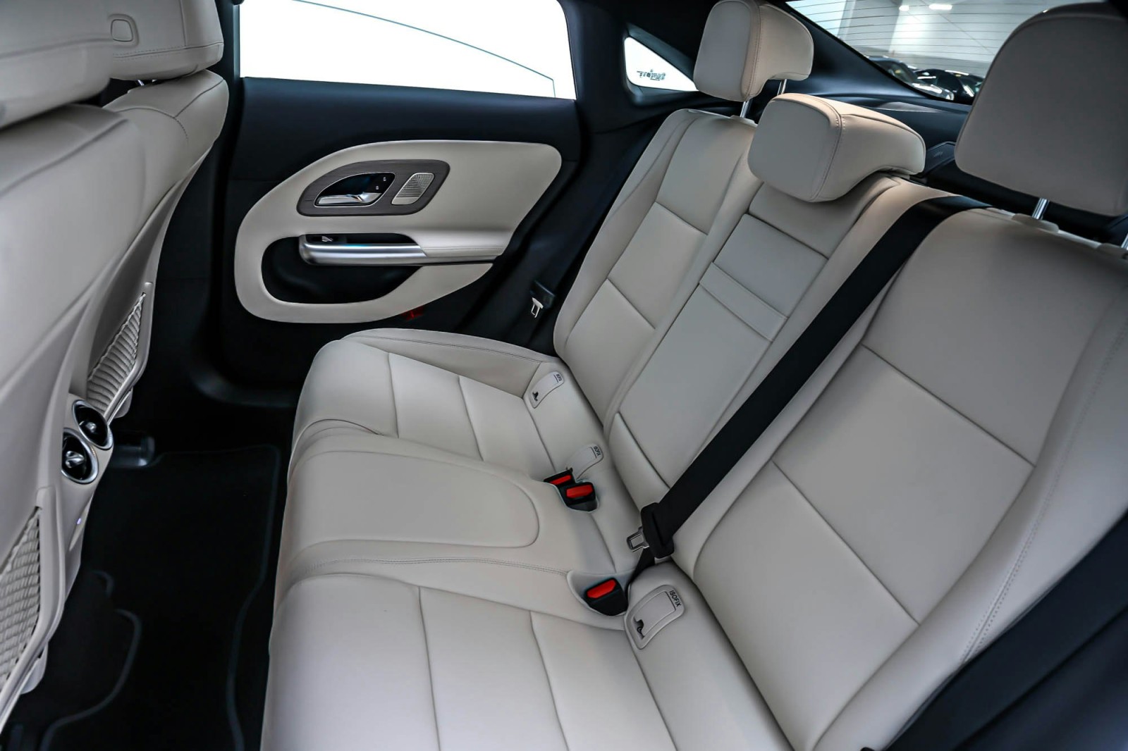 New 2027 Polar White Mercedes-Benz CLA 350 Electric 4MATIC® image 12