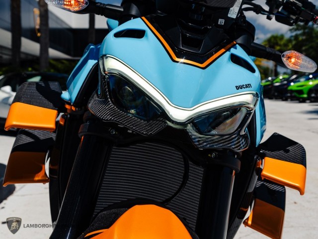 Ducati STREETFIGHTER