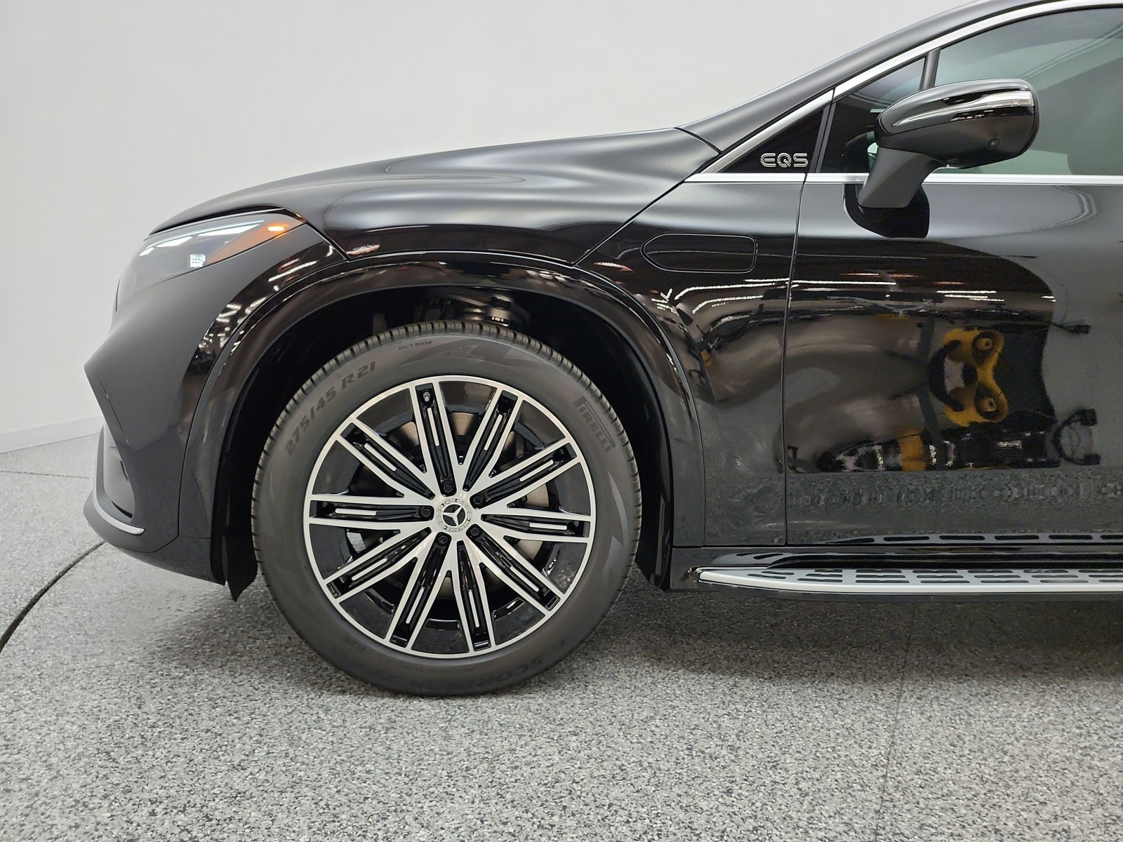 New 2027 Obsidian Black Metallic Mercedes-Benz EQS 400 4MATIC® SUV image 14