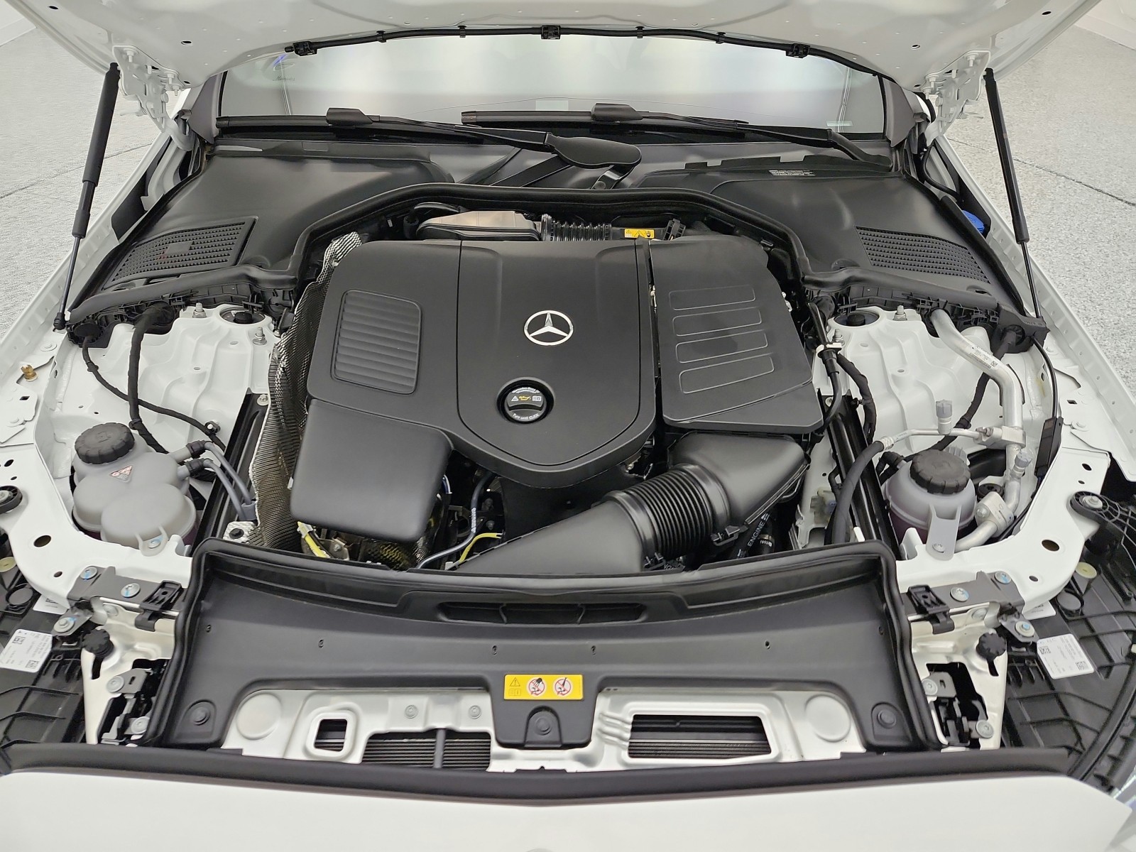 New 2026 Polar White Mercedes-Benz C 300 image 12