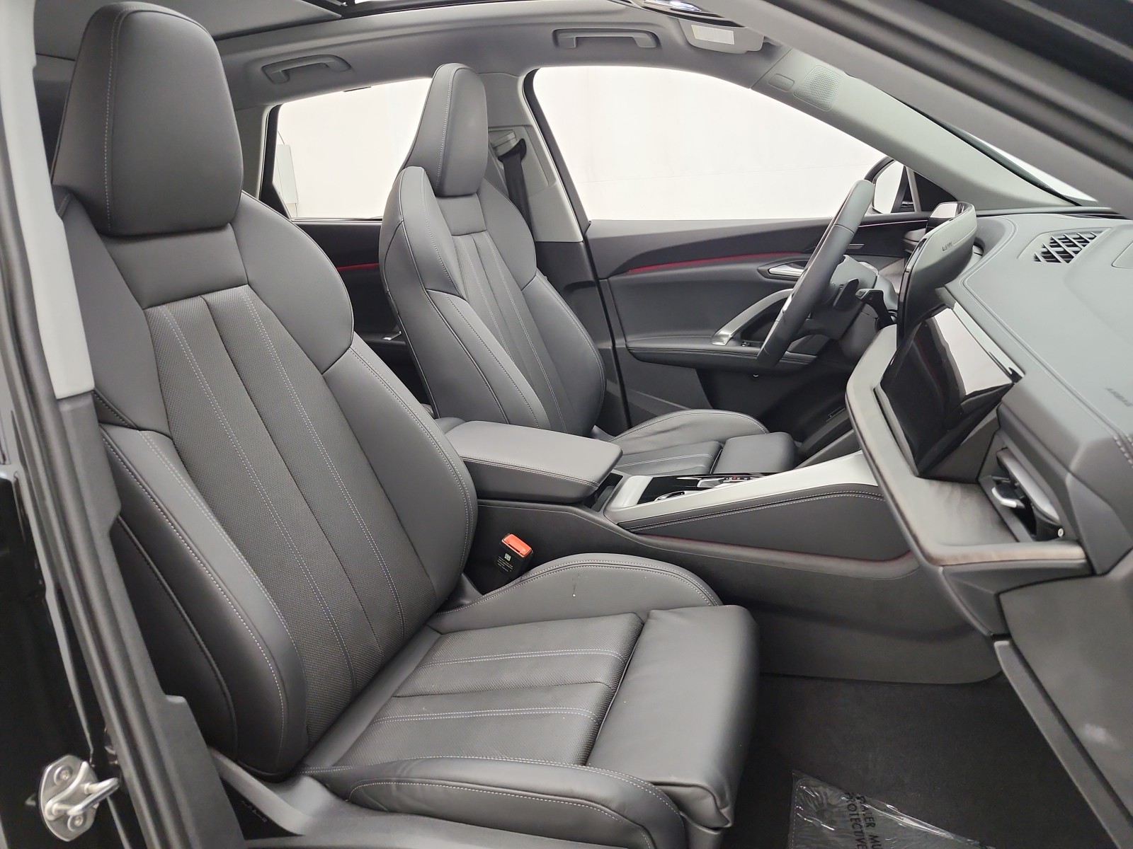Used 2025 Mythos Black Metallic Audi Premium Plus image 20
