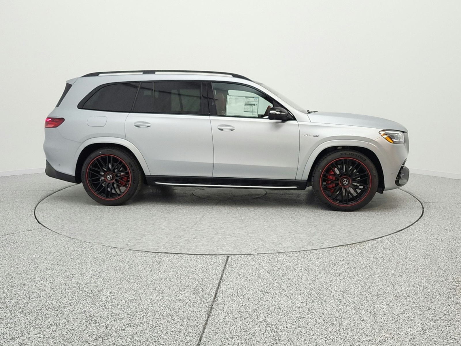 New 2026 CIRRUS SILVER MAGNO Mercedes-Benz AMG® GLS 63 image 4