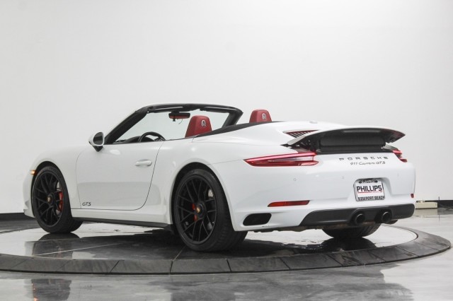 2018 Porsche 911 Carrera GTS 3