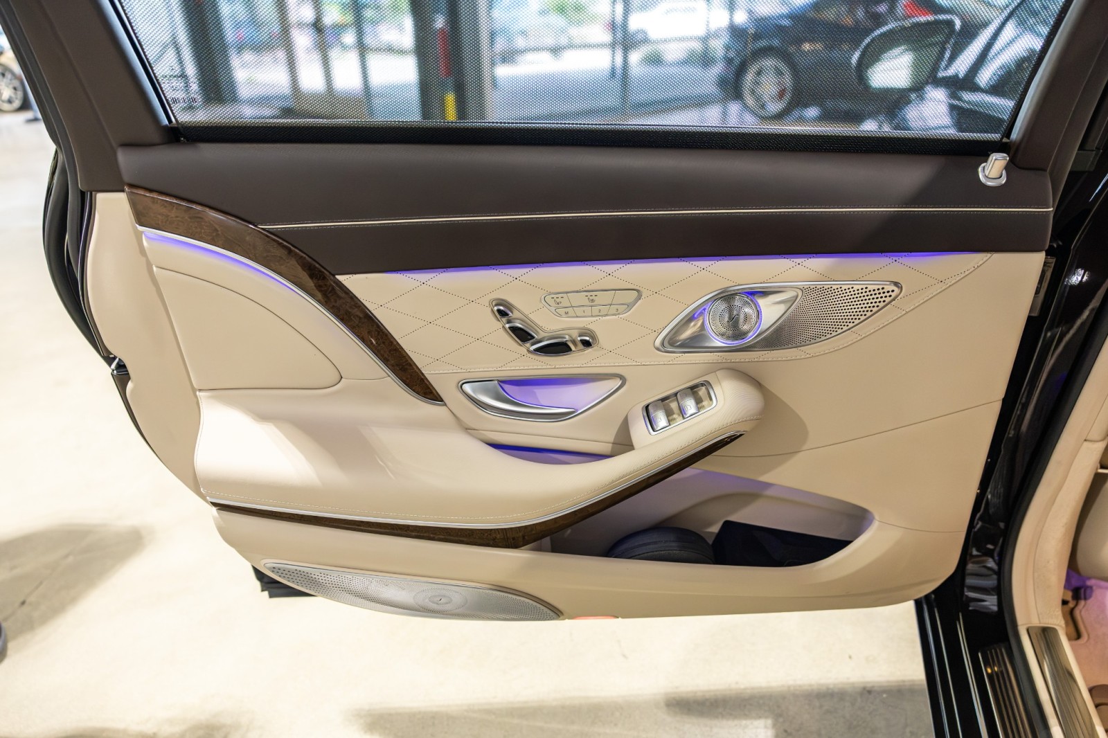 Used Car 2016 Mercedes-benz S-class  Maybach S 600 - One Owner - Ruby Black Paint - Executive Rear Seat Package Plus For Sale Under $70,000 In Boerne, Texas