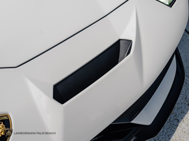 Lamborghini Aventador SVJ