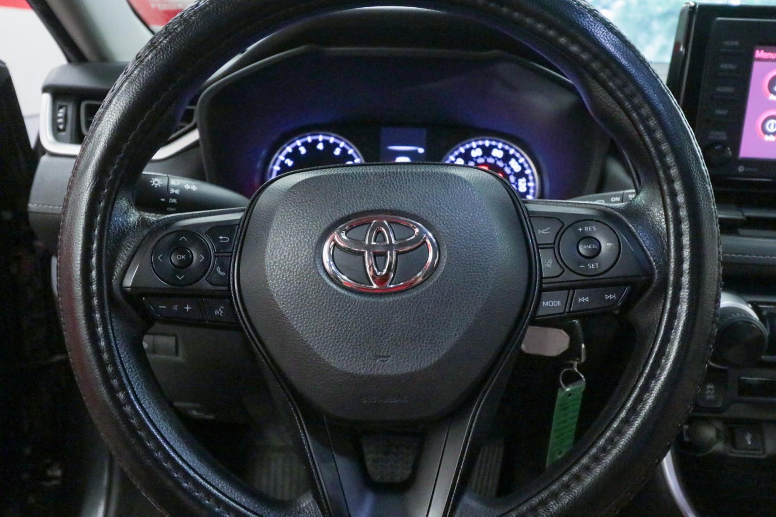 Used Car 2022 Toyota Rav4  Le For Sale Under $30,000 In Austin, Texas