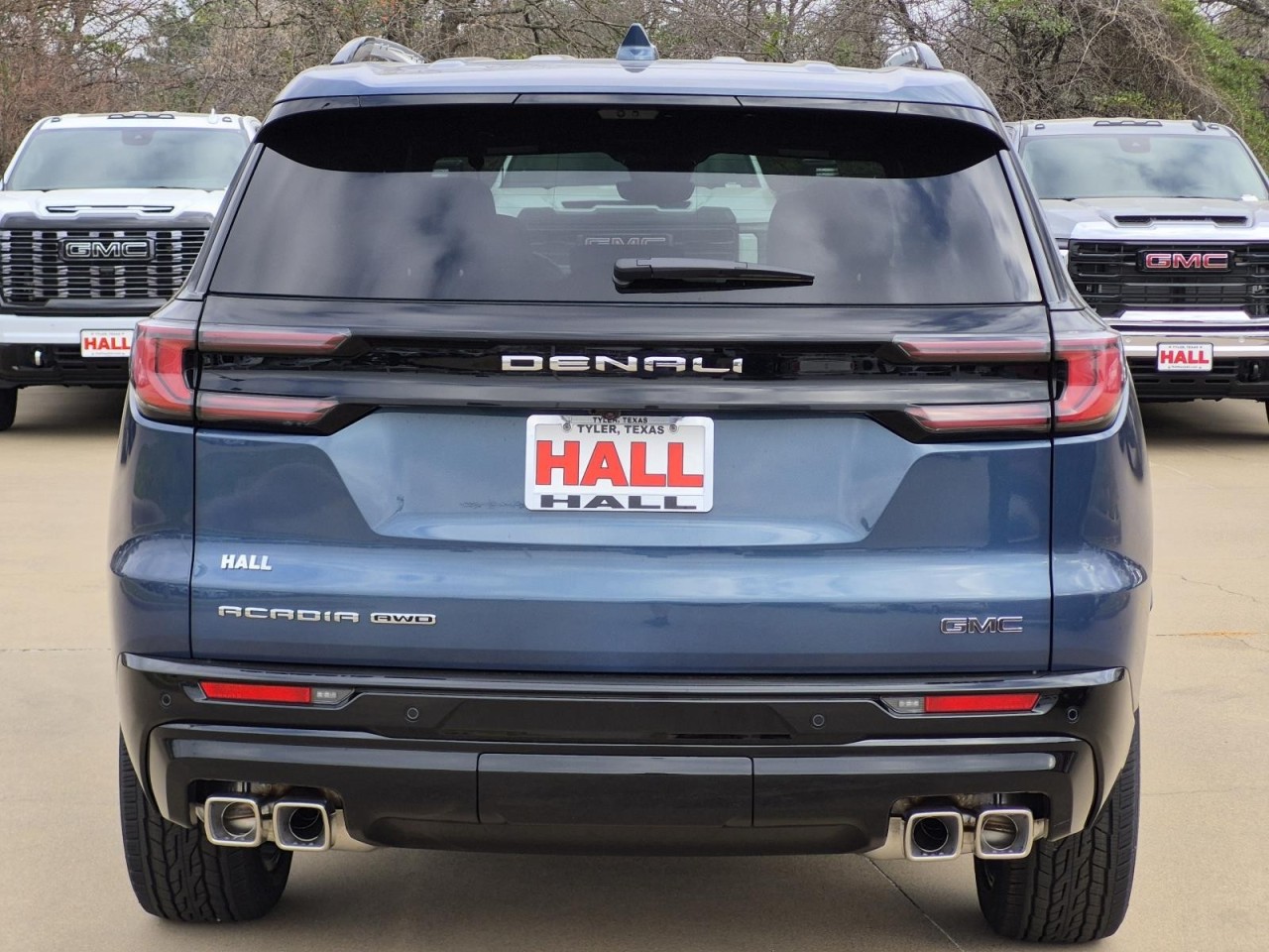 View vehicle photo 4