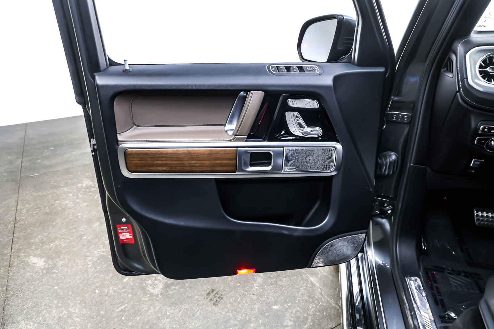 Certified Used 2020 designo Graphite Metallic Mercedes-Benz AMG® G 63 4MATIC SUV image 22