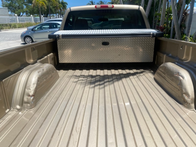 2005 GMC Sierra 1500 LOW MILES 83837 AC NO ACCIDENTS in ,