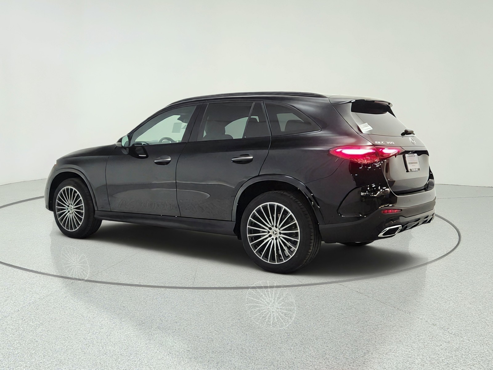 New 2027 Black Mercedes-Benz GLC 300 SUV image 7