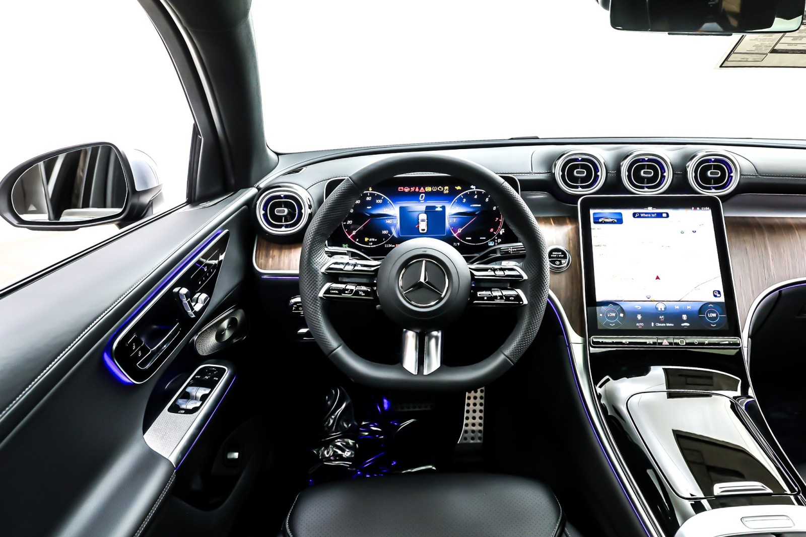 New 2026 Cirrus Silver Metallic Mercedes-Benz GLC 300 image 4