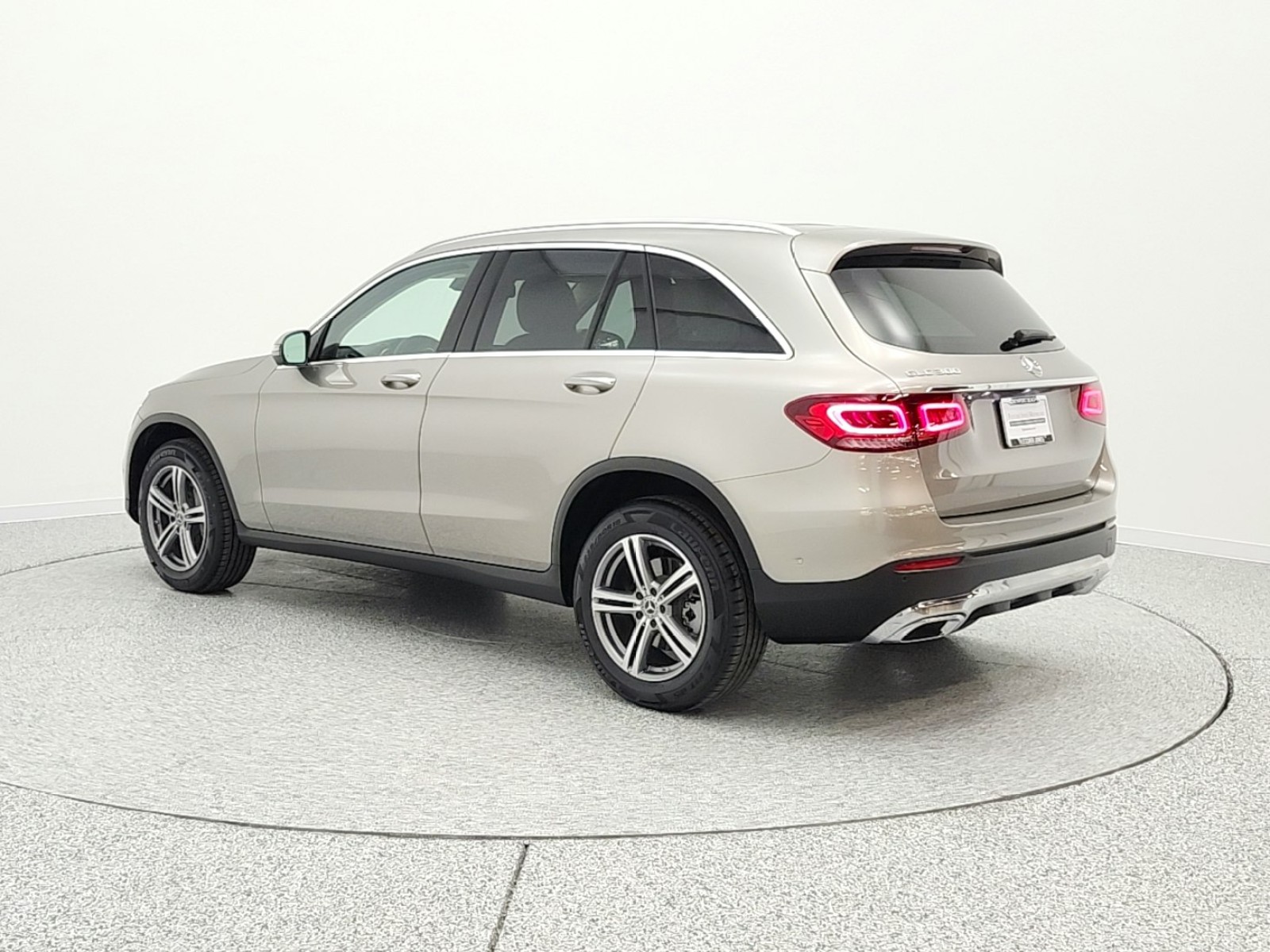 Used 2022 Mojave Silver Metallic Mercedes-Benz GLC 300 SUV image 7