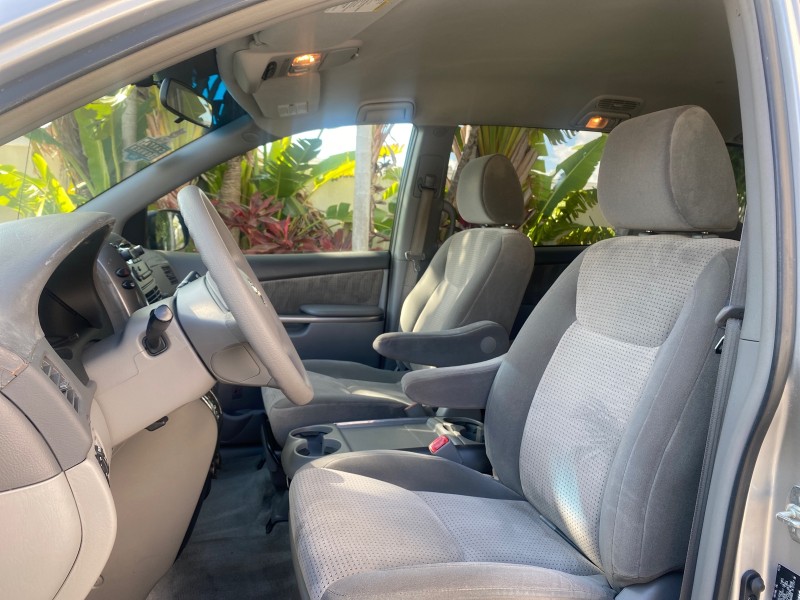 2010 Toyota Sienna LE LOW MILES 41,871 1 OWNER 7 PASSENGER in , 