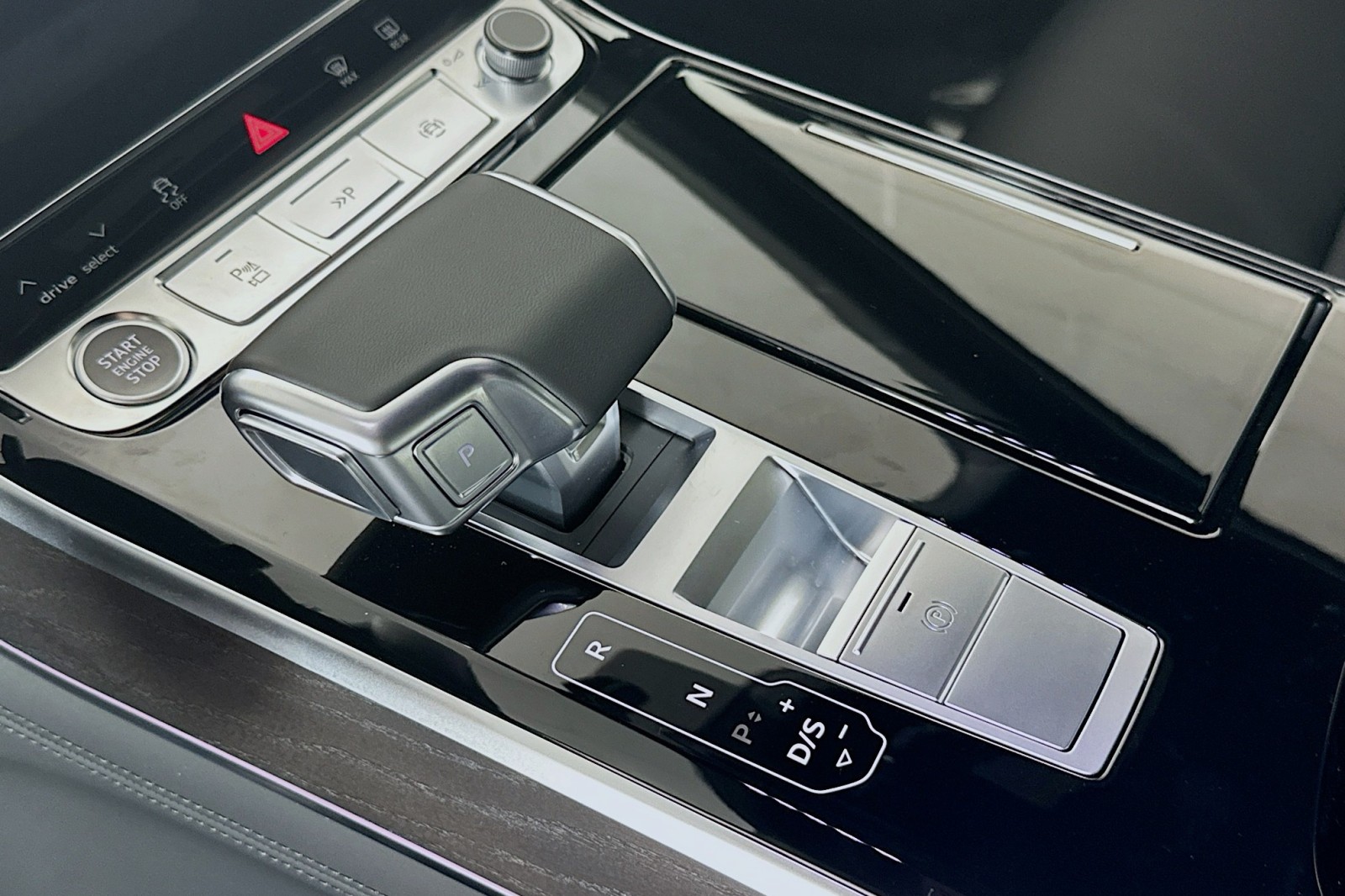 New 2026 Mythos Black Metallic Audi L Quattro image 7
