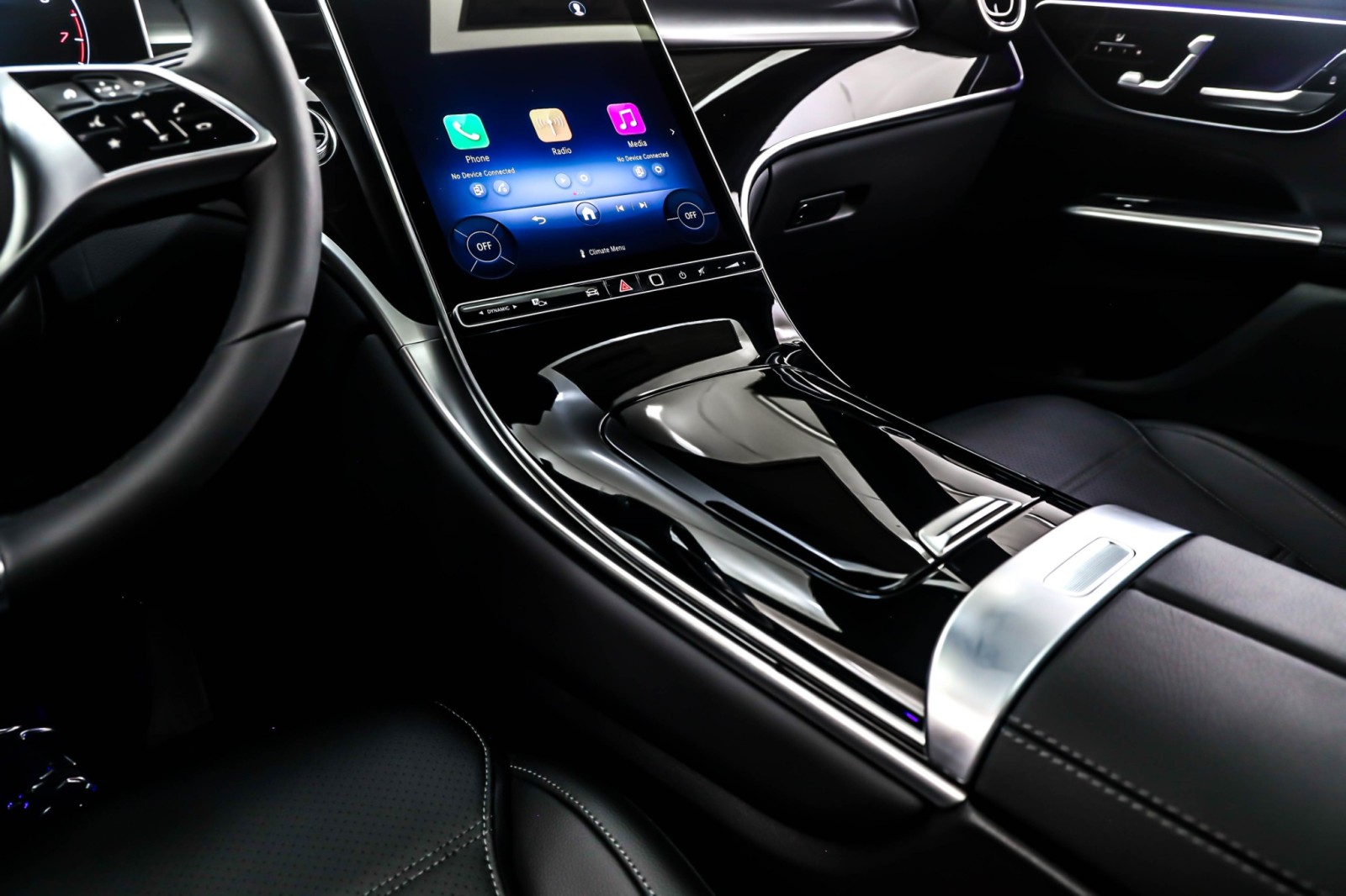 New 2026 Polar White Mercedes-Benz GLC 300 4MATIC® SUV image 6