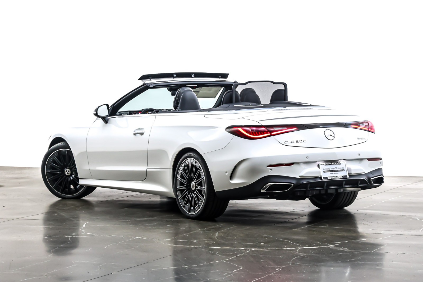 New 2026 Polar White Mercedes-Benz CLE 300 image 13