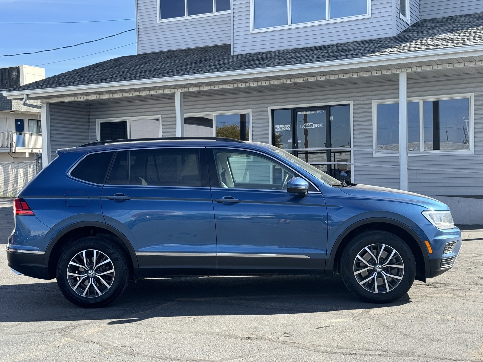 2020 Volkswagen Tiguan SE 4