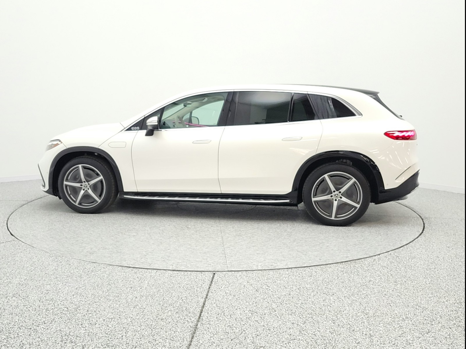 Certified Used 2023 MANUFAKTUR Diamond White Mercedes-Benz EQS 450+ SUV image 8