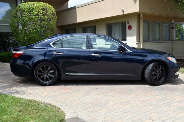 2008 Lexus LS 460 One Owner Navi Mark Levinson Pkg. Intuitive Park Assist Comfort Pkg. Heated Seats MSRP $70,554 14