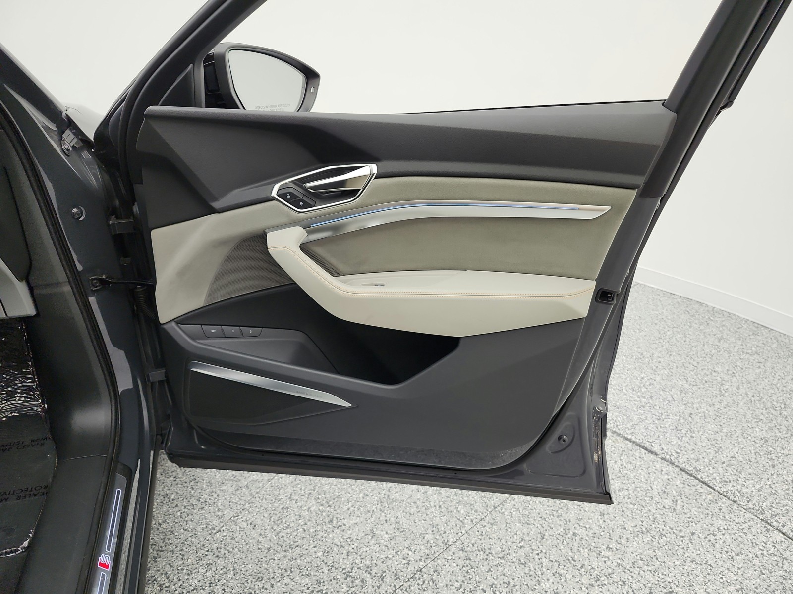 Used 2024 Magnet Gray Audi S line Prestige quattro image 31