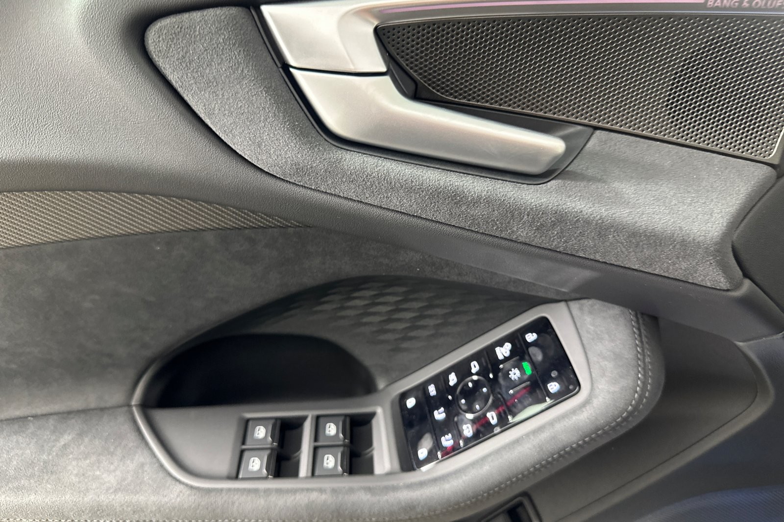 New 2025 Daytona Gray Metallic Audi Premium Plus 3.0 TFSI quattro image 10