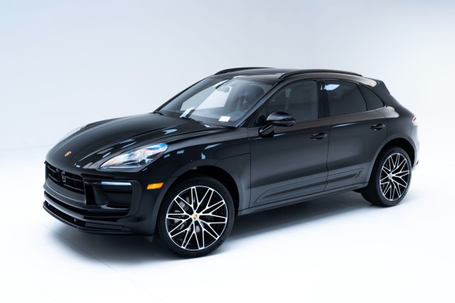 2025  Macan  in , 