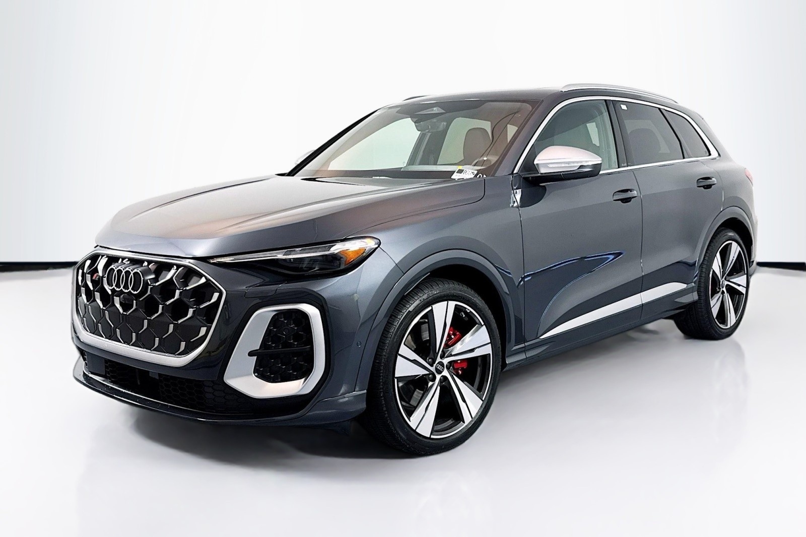 2025 Audi New SQ5 Premium Plus's photo