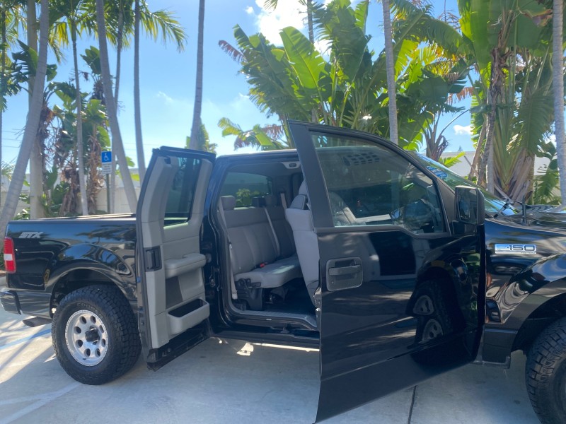 2006 Ford F-150 STX 4 DOOR LOW MILES 92,223 in ,