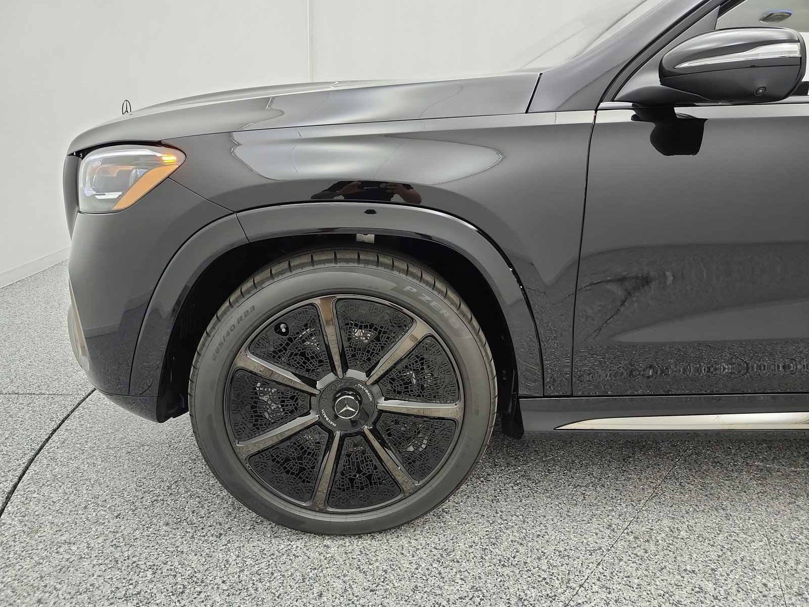 New 2026 Obsidian Black Metallic Mercedes-Benz Maybach GLS 600 4MATIC® SUV image 13