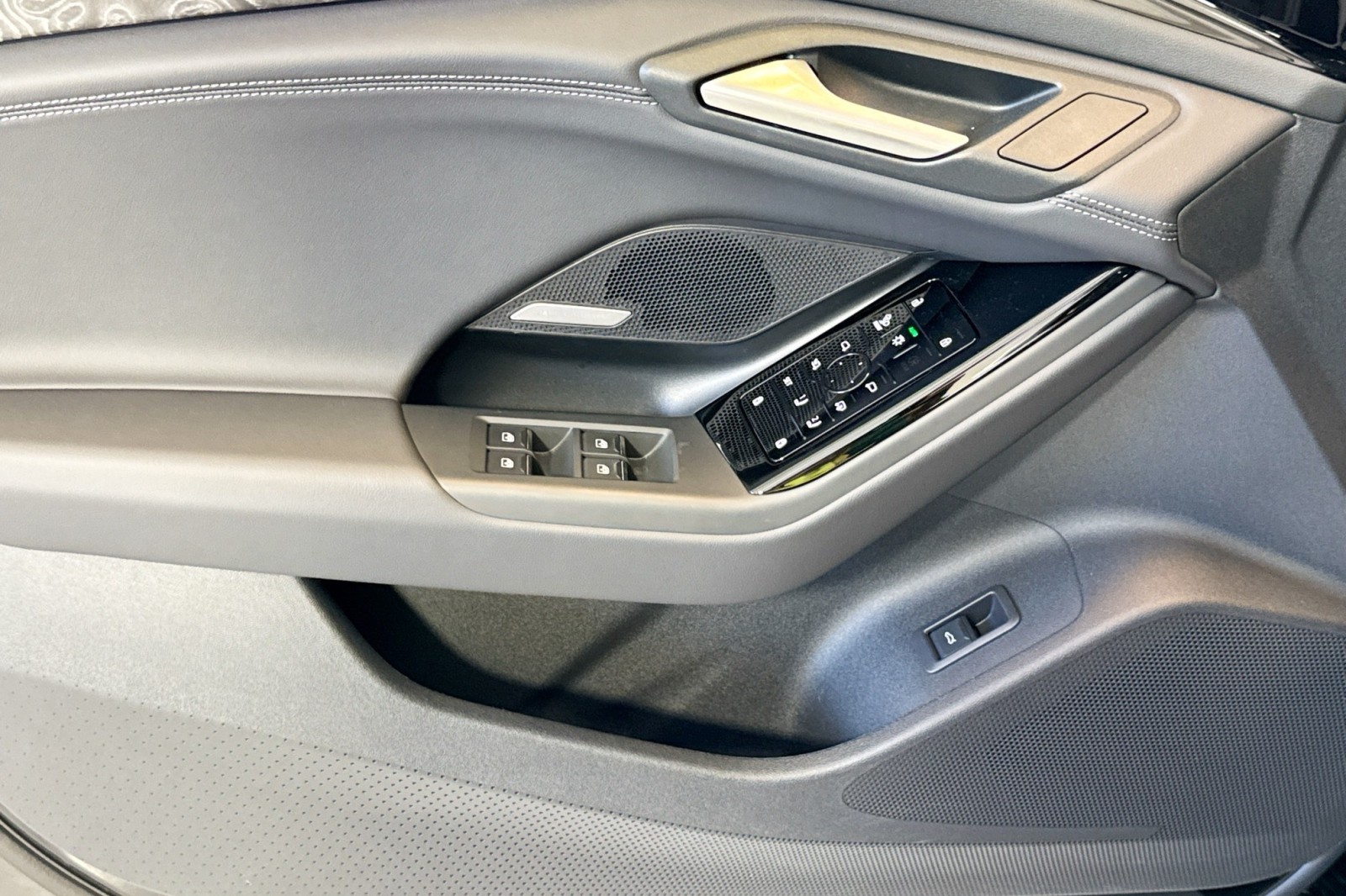 New 2025 Mythos Black Metallic Audi Premium Plus RWD image 15