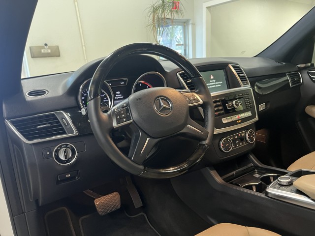 2015 Mercedes-Benz M-Class ML 250 BlueTEC 23