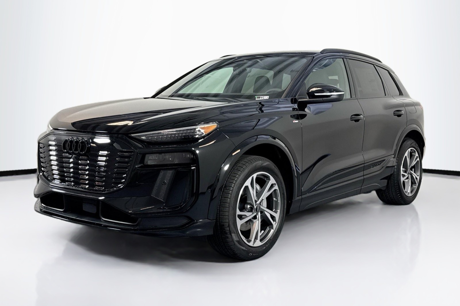 2027 Audi Q6 e-tron 2027 Audi Q6 e-tron Premium Plus quattro SUV