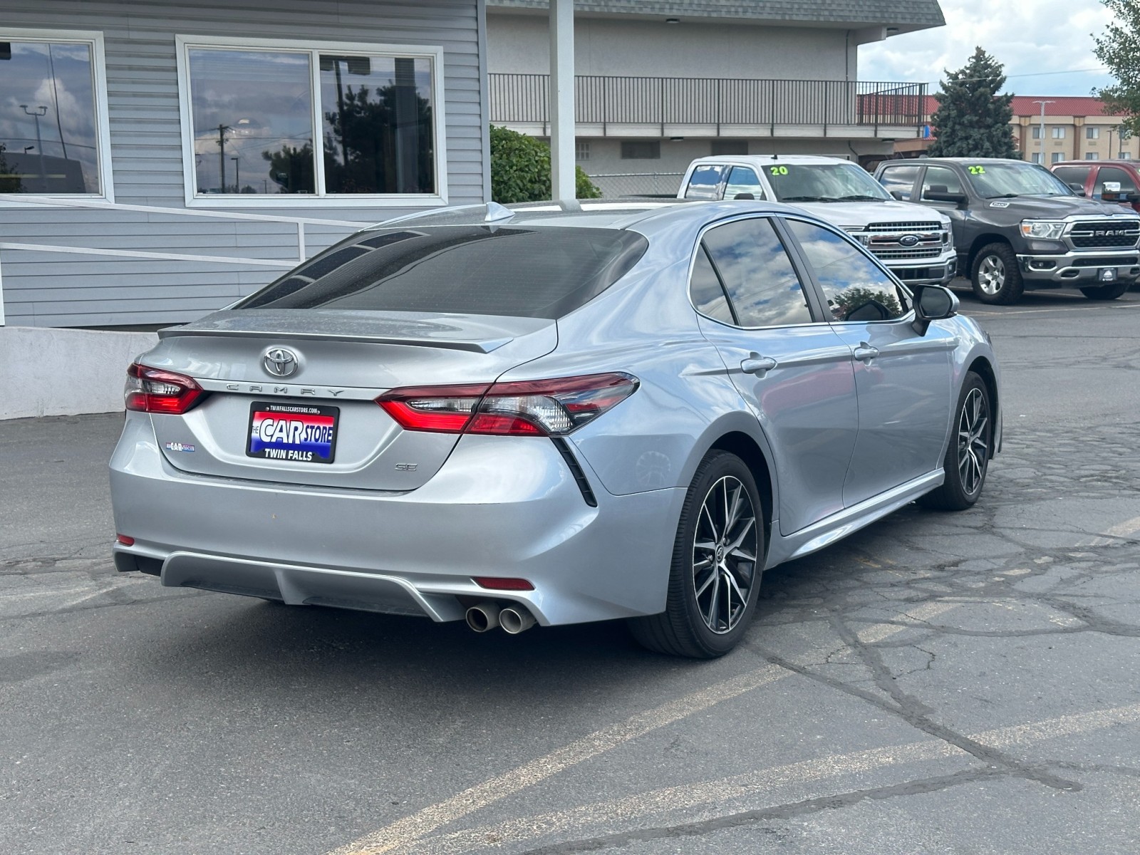 2022 Toyota Camry SE 7