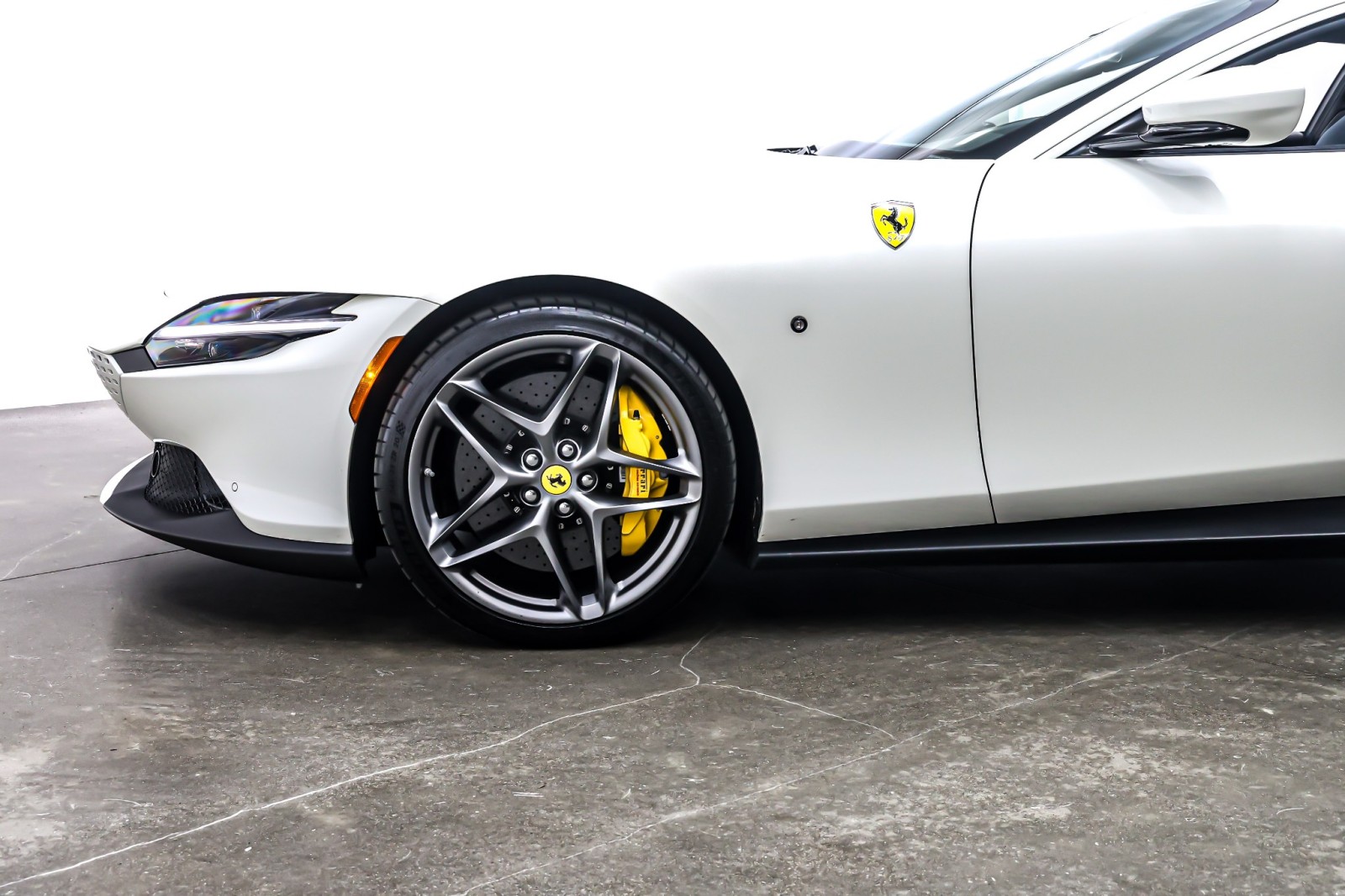 Used 2022 Bianco Avus Ferrari Coupe image 9