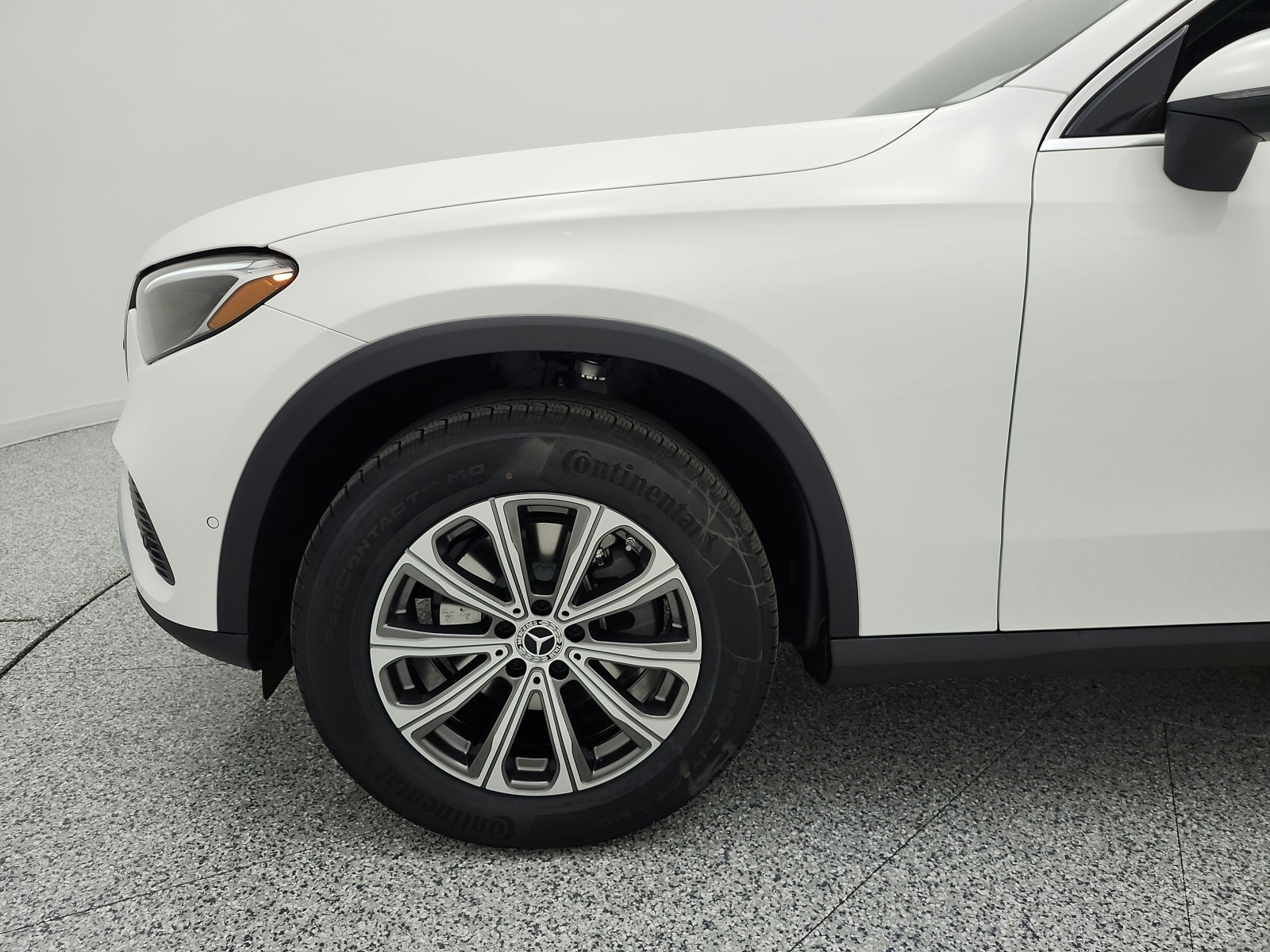 New 2027 Polar White Mercedes-Benz GLC 300 SUV image 13